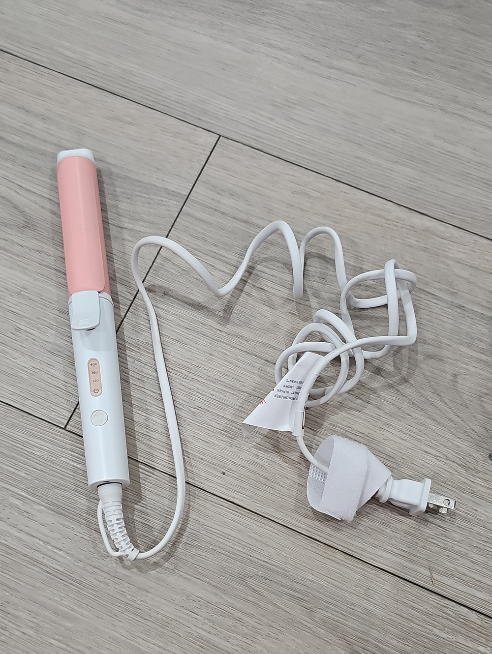 White and Pink Hair Styling Wand - Lightweight Curling Iron